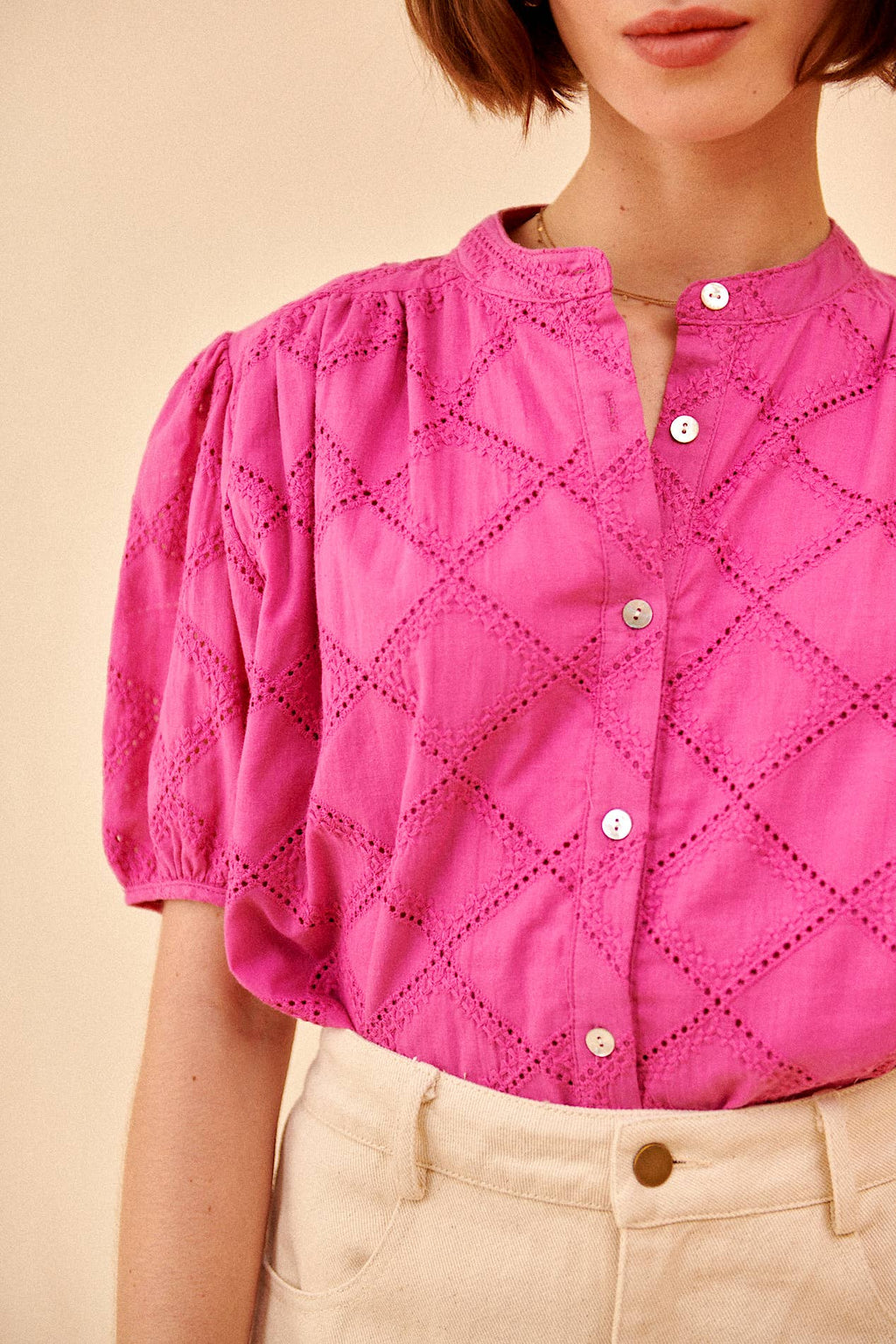 NESSIE embroidery blouse