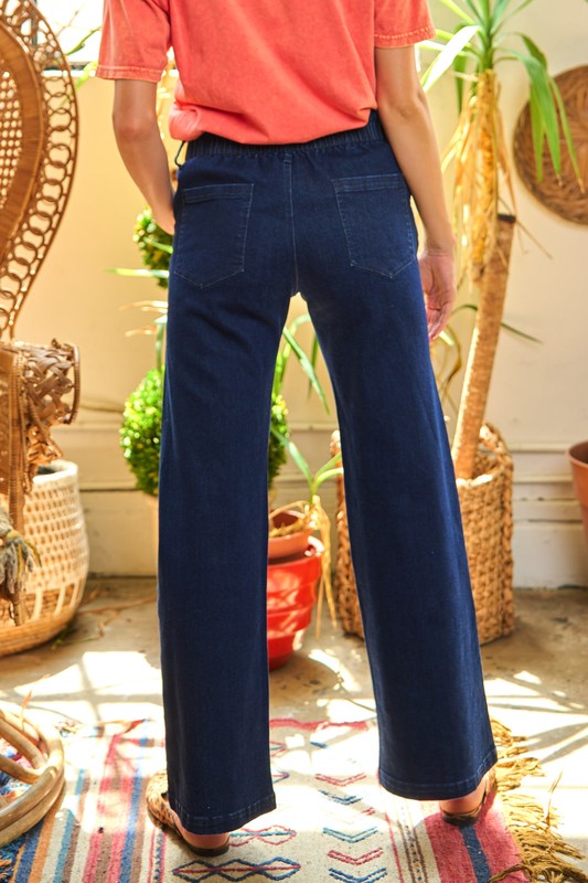 HIGH WAISTED BUTTON WIDE LEG JEANS - Online exclusive