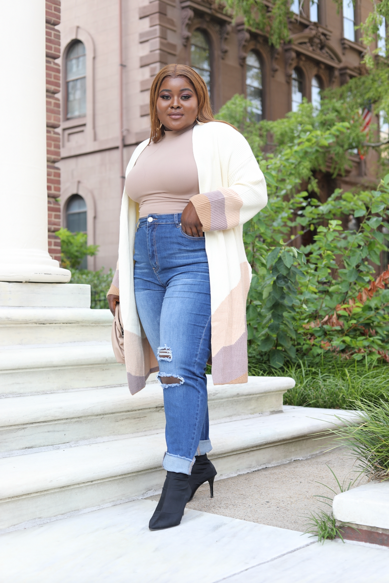 Love Lines Cardigan  - Curvy Girl